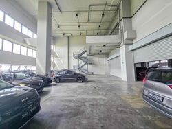 Carros Centre (D25), Factory #527960091